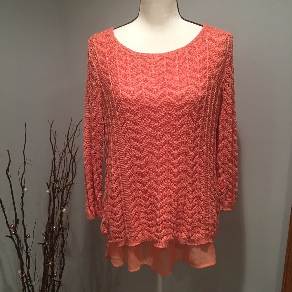 Peach crochet split-back top. Size large